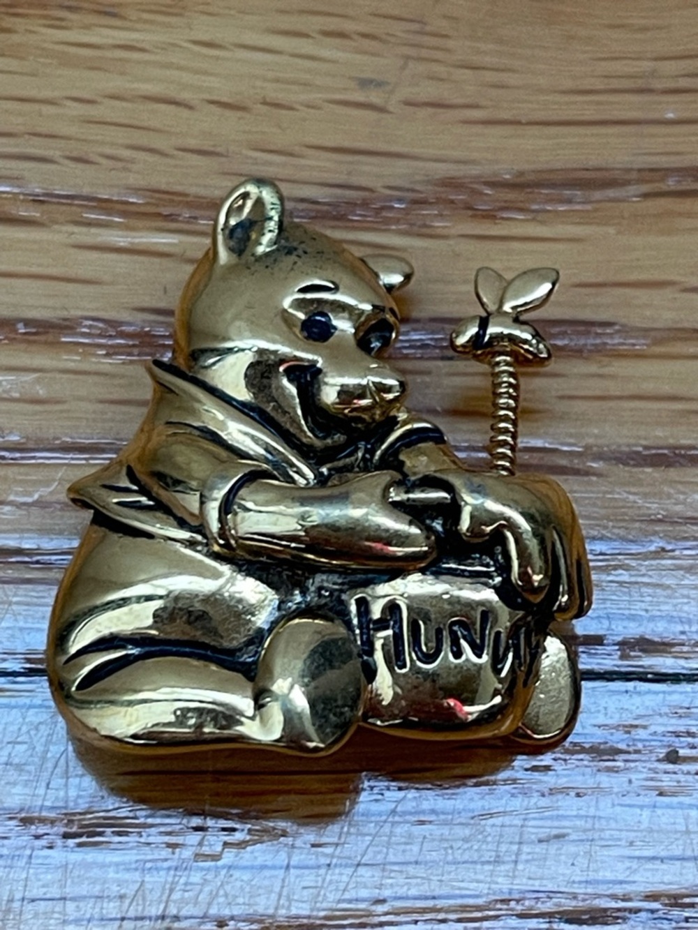Disney Gold Tone Winnie the Pooh 'Hunny' Brooch
